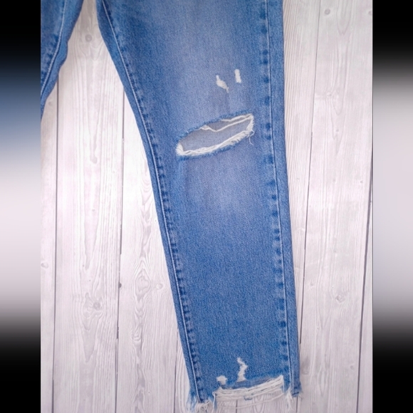 M & S Straight Leg Ripped Jeans Size 10 - Picture 2 of 5